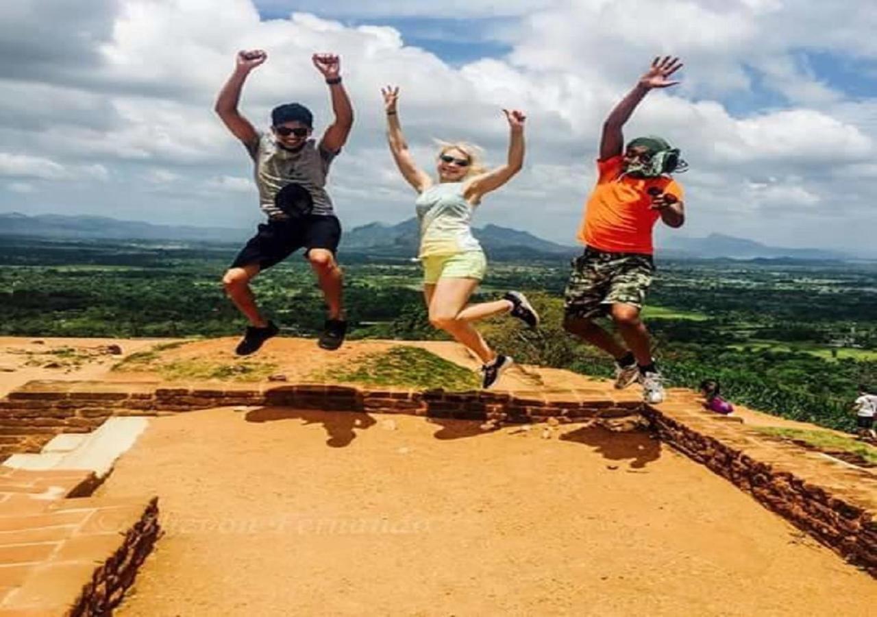 Amaya River Side Homestay Sigiriya Exterior foto